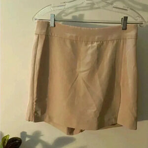 *NWOT** LOVE  TREE Skort